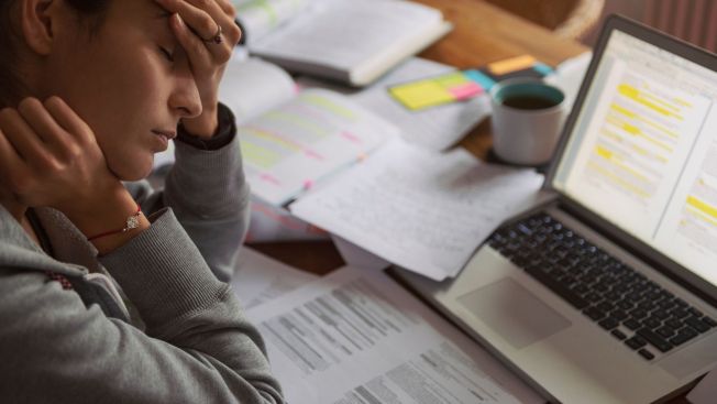 Radzenie sobie z wypaleniem zawodowym – kiedy warto udać się do psychologa?