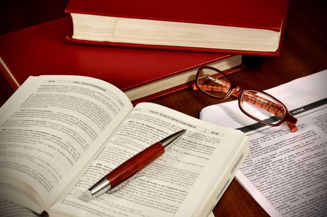 Odpowiedzialność karna nauczyciela i innego pracownika szkoły - wybrane przestępstwa