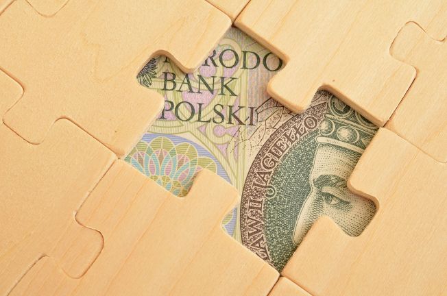 Podwyżki dla nauczycieli 2025 – czy obejmują pracownika zatrudnionego na podstawie art. 15 Prawa oświatowego