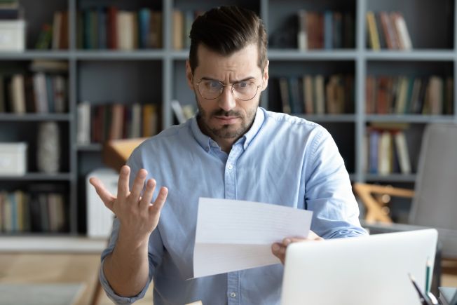 Wezwanie do sądu pracownika szkoły – konieczne usprawiedliwienie nieobecności