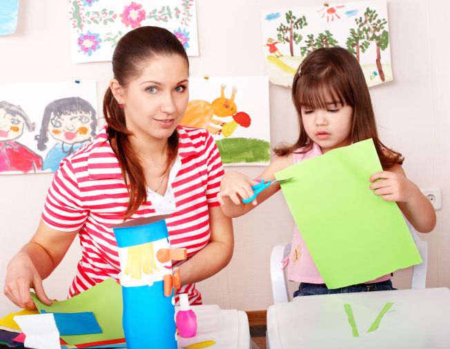 Pedagog czy psycholog – kogo zatrudnić