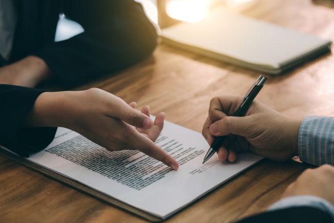 Rozwiązanie umowy o pracę nauczyciela po jej podpisaniu a przed rozpoczęciem pracy