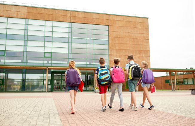 Inna lokalizacja prowadzenia zajęć – kiedy oznacza przekształcenie szkoły