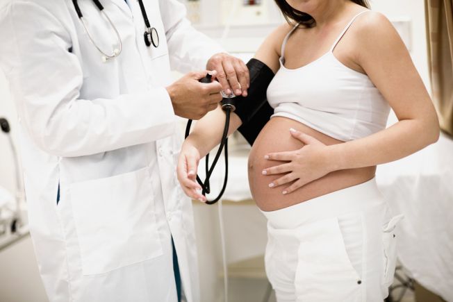 Przedłużenie umowy do dnia porodu - praktyczne wskazówki