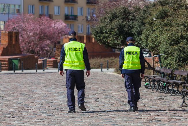 O wejściu Policji na teren zakładu poprawczego zadecyduje jego dyrektor