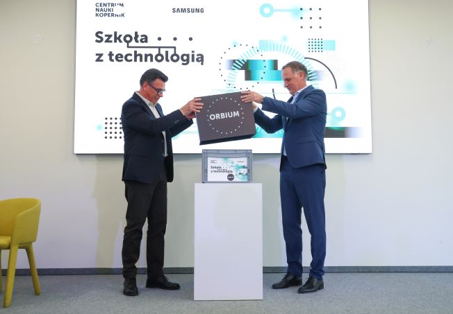 ORBIUM – jak mądrze wprowadzić technologię do szkoły?
