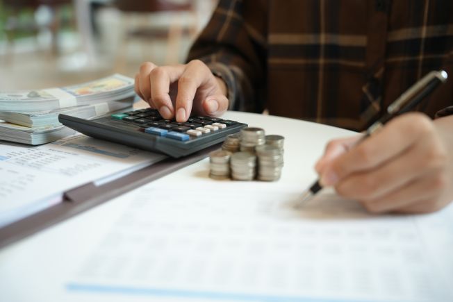 Czy odprawę emerytalną należy wypłacić w sobotę 31 sierpnia 2024 r.