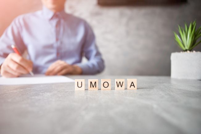 Rozwiązanie umowy o pracę nauczyciela po podpisaniu umowy, a przed rozpoczęciem pracy