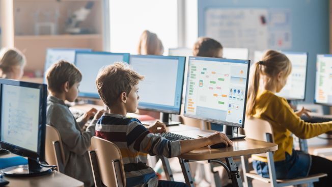 Będą zmiany w wymaganiach technicznych dla komputerów w szkole
