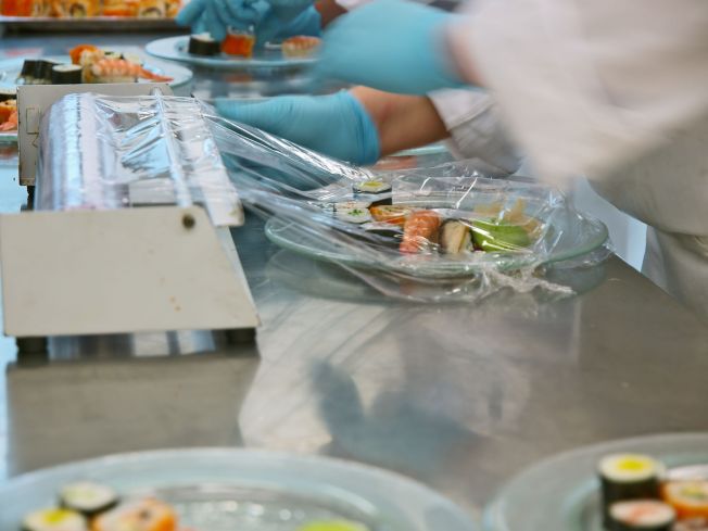 Catering w przedszkolu. Czy gmina płaci również za dowóz?
