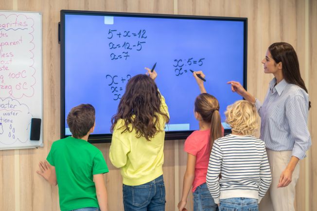 Jak uczyć matematyki, aby uczniowie ją rozumieli, a nie tylko zapamiętywali wzory?