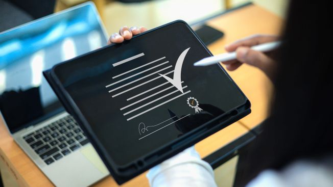 Co zrobić, gdy certyfikat wygasł? Uzyskaj nowy w Cencert