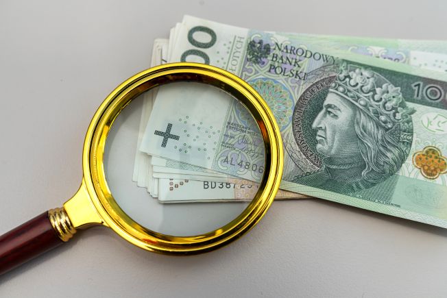 Podwyżki dla pracowników niepedagogicznych 2024 – z wyrównaniem od lipca