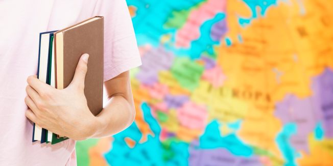Wyjazd nauczyciela na Erasmus w trakcie ferii szkolnych