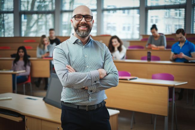 Tytuł honorowego profesora oświaty – czy wymaga rekomendacji