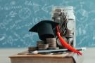 Odszkodowanie za skrócenie okresu wypowiedzenia umowy o pracę – dla nauczyciela i pracownika niepedagogicznego