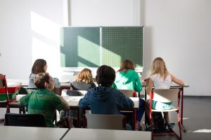 Czy organ prowadzący może finansować drugą godzinę lekcji religii od 1 września 2025