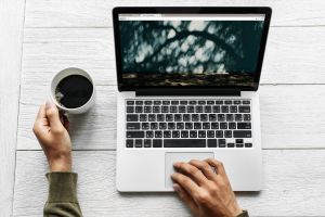 Bon na laptopa dla nauczycieli – co z jego zwrotem