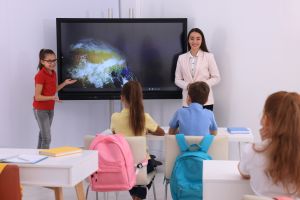 Aktywna tablica 2024 – jak złożyć wniosek