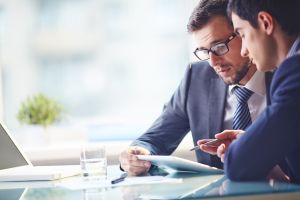 Ochrona sygnalistów w szkole - kto musi przyjąć procedurę zgłoszeń wewnętrznych i jak to zrobić 