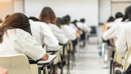 Przedłużenie czasu trwania egzaminu ósmoklasisty