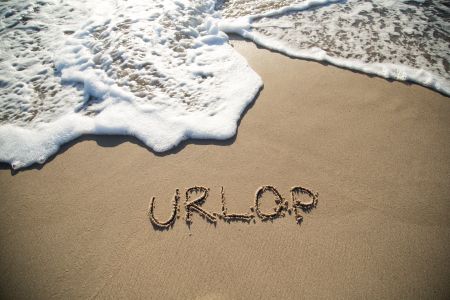 Urlop bezpłatny na czas urlopu zdrowotnego w innej szkole – na jaki okres go udzielić