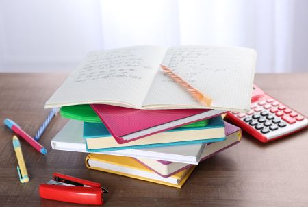 Co dalej z pracami domowymi? Wyniki badań w październiku