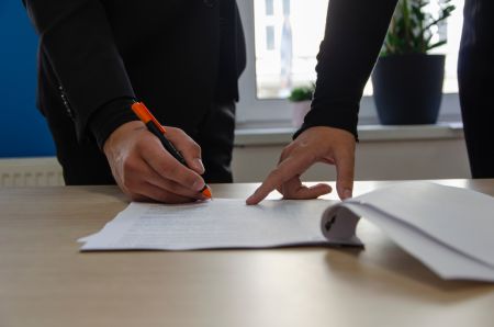 Nowe uprawnienia PIP 2026: Wyższe kary dla dyrektorów szkół za łamanie prawa pracy