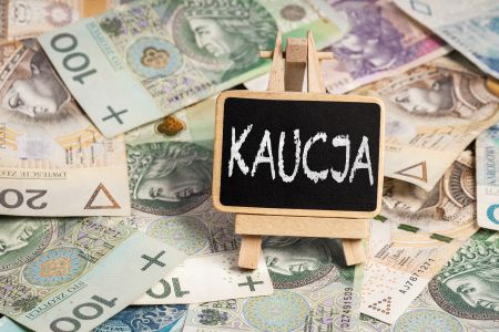 Zbieranie butelek kaucyjnych w szkole – jak prawidłowo zorganizować