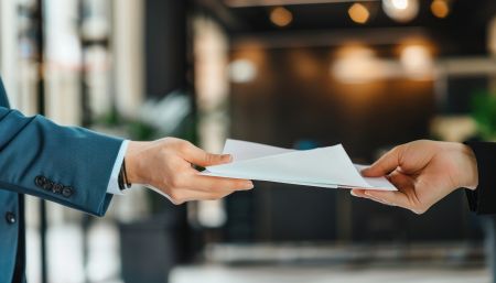 Podanie o wypowiedzenie za porozumieniem stron – czyli jak odejść z pracy w trakcie roku szkolnego