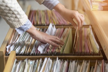 Gdzie przechowywać dokumenty kadrowe pracowników