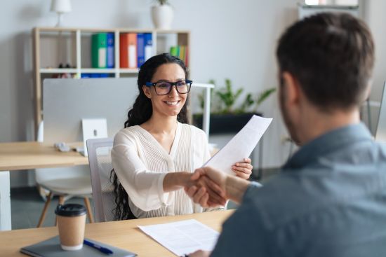 Zatrudnienie pracownika samorządowego bez kwalifikacji