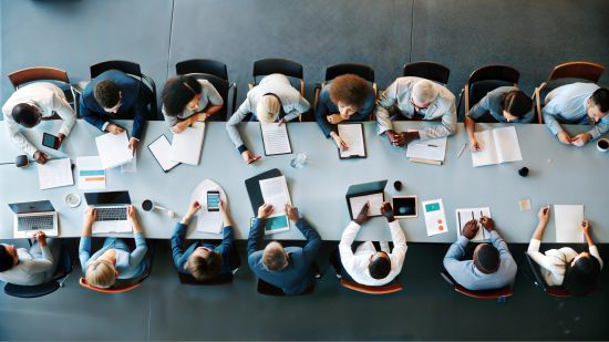 MEN wyjaśnia, czy nauczyciele mogą uczestniczyć zdalnie w radach pedagogicznych