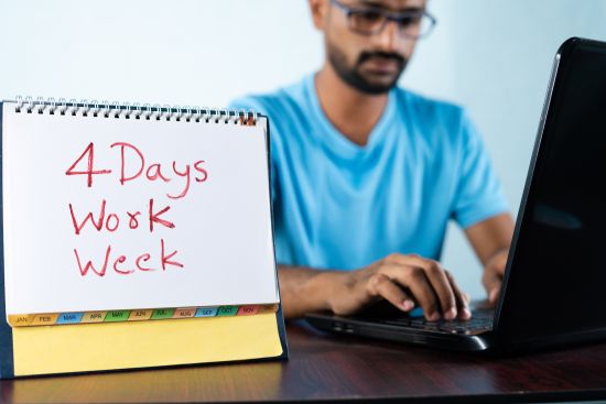 Czterodniowy tydzień pracy nauczyciela – przydział zajęć w poszczególnych dniach