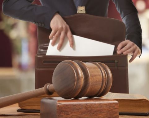 Czterodniowy tydzień pracy dla nauczyciela ławnika